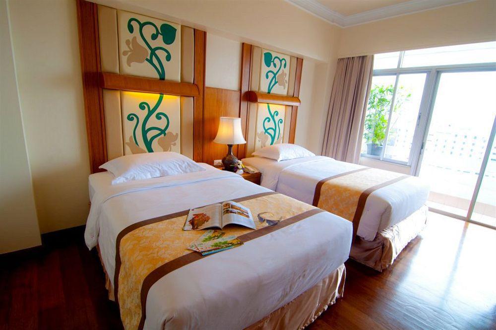 Golden Beach Hotel Pattaya Ngoại thất bức ảnh