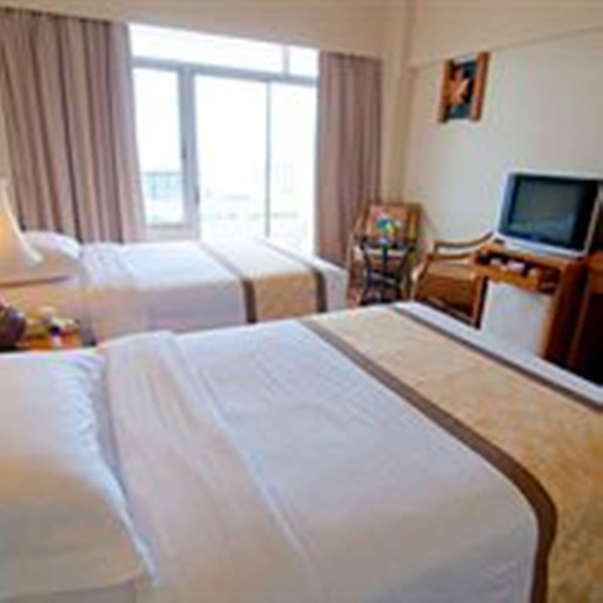 Golden Beach Hotel Pattaya Ngoại thất bức ảnh