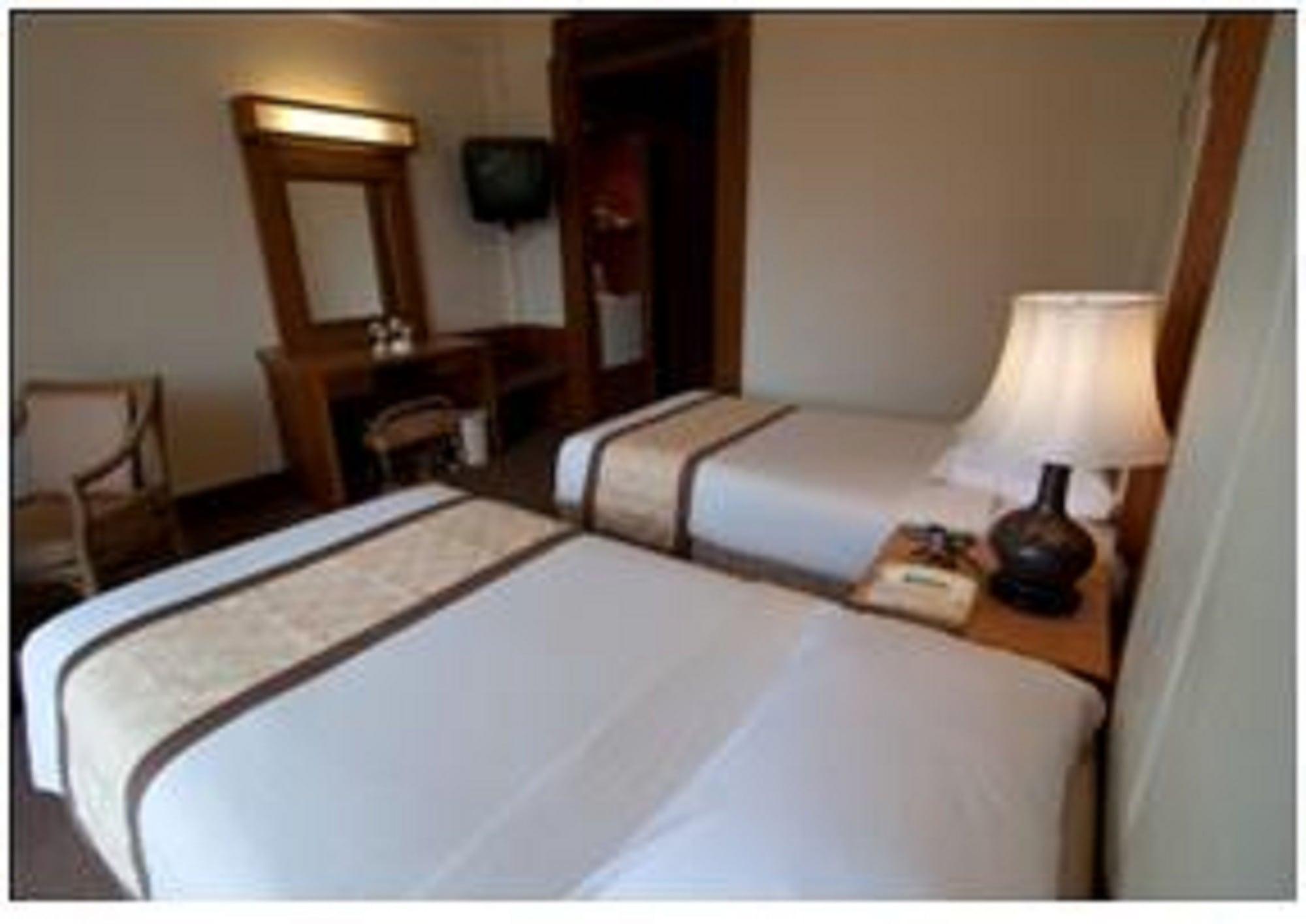 Golden Beach Hotel Pattaya Ngoại thất bức ảnh