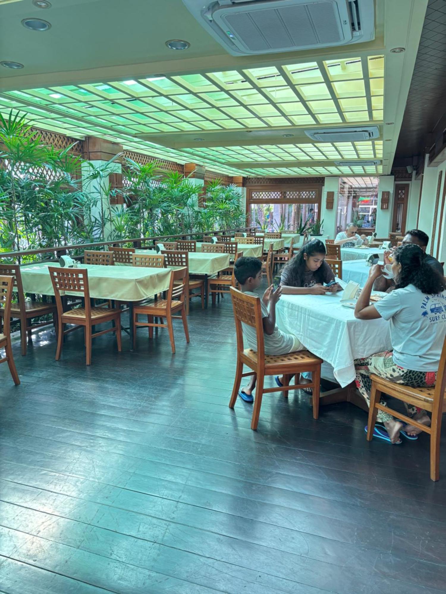 Golden Beach Hotel Pattaya Ngoại thất bức ảnh