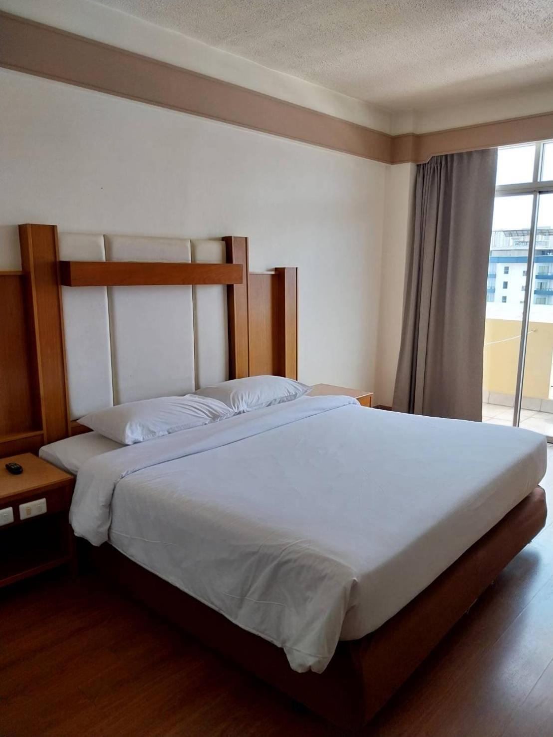 Golden Beach Hotel Pattaya Ngoại thất bức ảnh