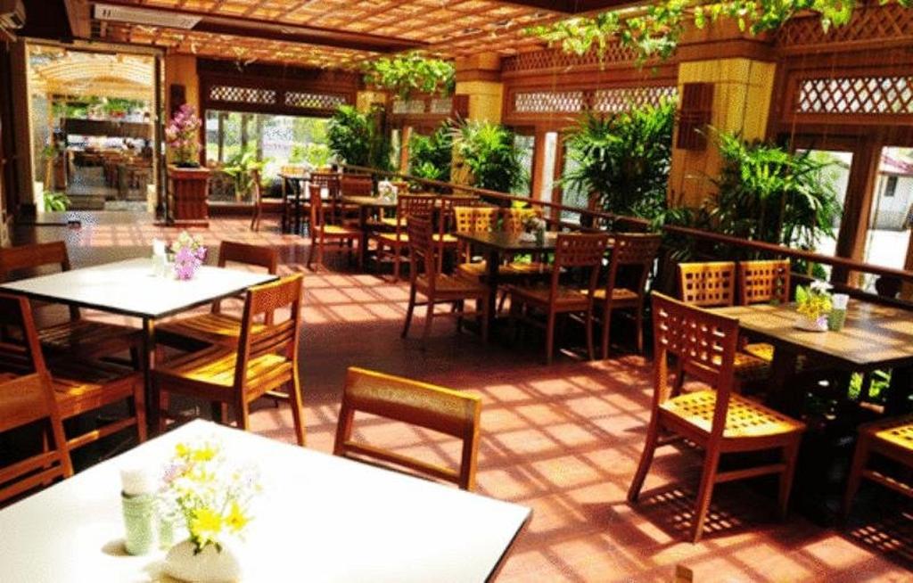 Golden Beach Hotel Pattaya Ngoại thất bức ảnh