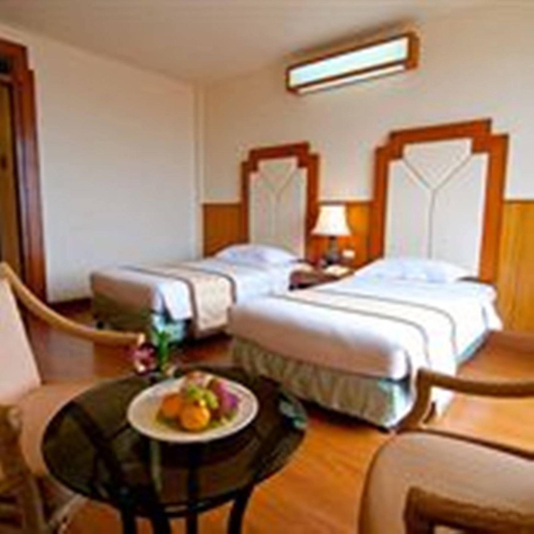 Golden Beach Hotel Pattaya Ngoại thất bức ảnh